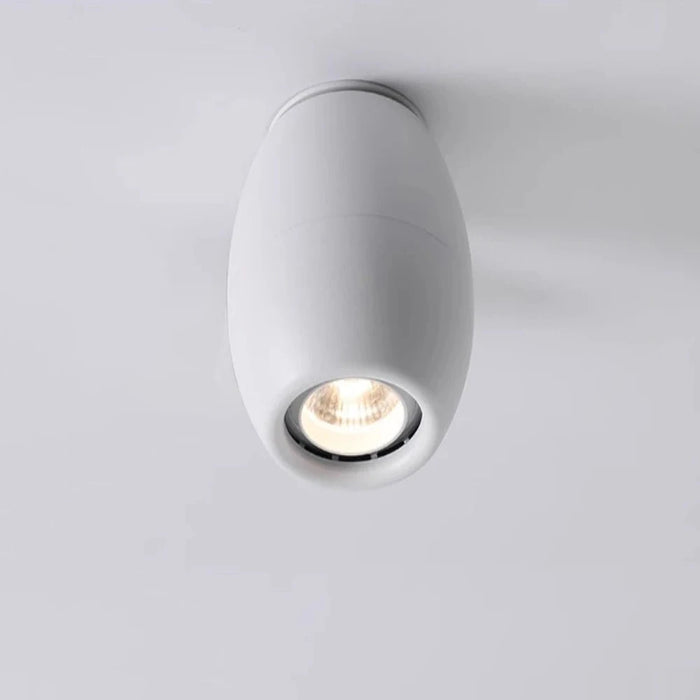 High quality dimmable round LED downlight for modern interiors, ceiling-mounted, offering brightness and energy efficiency.